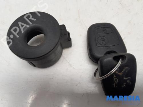 Engine control unit (ECU) PEUGEOT 107 (PM_, PN_) 1.0 | BP31464596M57 