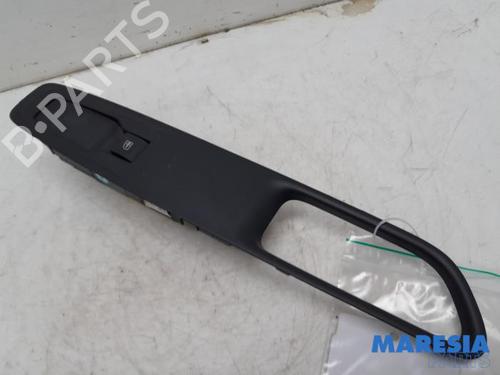 Used Switch RENAULT CLIO IV Grandtour (KH_) 0.9 TCe 90 (90 hp) 31452556