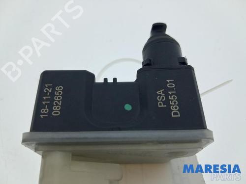 fuel-door-actuator-peugeot-3008-ii-suv-mc_-mr_-mj_-m4_-2016-32484760 main image