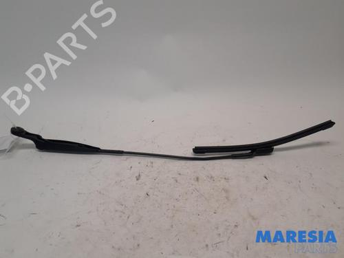 front-windshield-wiper-arm-fiat-500-312_-2007-31412121 main image