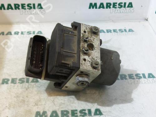Used ABS pump ALFA ROMEO 147 (937_) 1.6 16V T.SPARK ECO (937.AXA1A, 937.BXA1A) (105 hp) 31502491