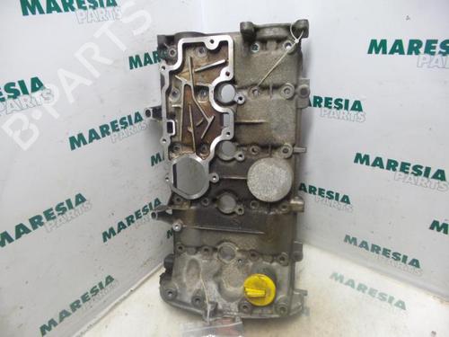 Used Valve cover RENAULT LAGUNA I (B56_, 556_) 1.8 16V (B563, B564) (120 hp) 31386776
