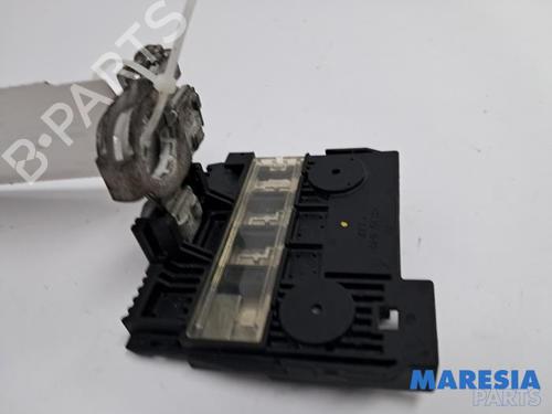 Fuse box OPEL KARL (C16) 1.0 | BP40157900E1 - Image 4