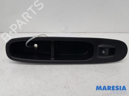 Used Switch FIAT PUNTO (199_) 0.9 (101 hp) 31506034