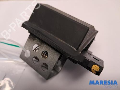 Sensor electrónico RENAULT CLIO V (B7_) 1.0 TCe 100 (B7MT) (101 hp) 31527863