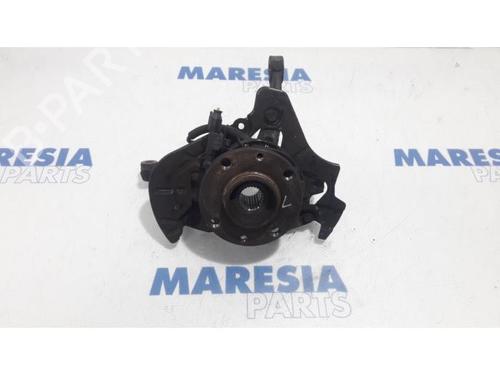Used Left front steering knuckle FIAT PANDA (312_, 319_) 0.9 (312PXG1A) (86 hp) 31523746