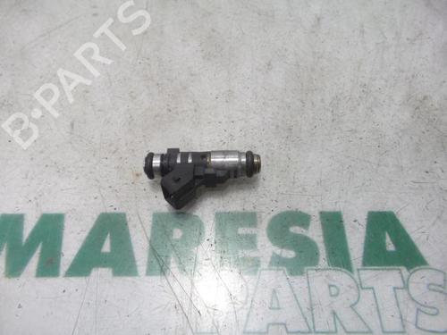injector-peugeot-106-ii-1a_-1c_-1996-1997-1998-1999-2000-2001-2002-2003-2004-2005-31530421 main image