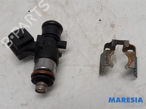 Inyector RENAULT TWINGO II (CN0_) 1.2 16V (CN0K, CN0V, CN0A) (76 hp) 31393857