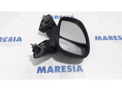 Used Right mirror OPEL VIVARO A Van (X83) 2.5 DTI (F7) (135 hp) 31409228