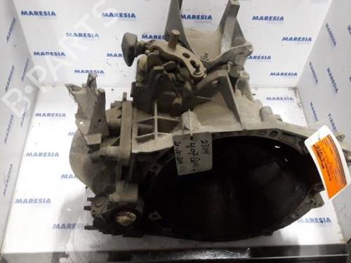 Getriebe für PEUGEOT 407 SW (6E_, 6D_) 2.0 HDi 135 (136 hp) 31503432
