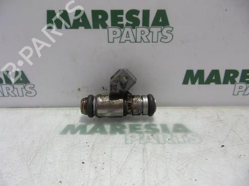 Used Injector CITROËN BERLINGO / BERLINGO FIRST MPV (MF_, GJK_, GFK_) 1.8 i (MFLFX) (90 hp) 31439774