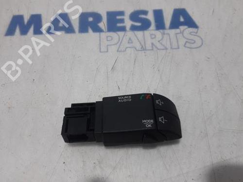 switch-renault-clio-iv-bh_-2012-2013-2014-2015-2016-2017-2018-2019-2020-2021-31502762 main image
