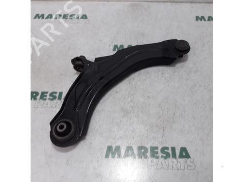 Left front suspension arm RENAULT CLIO IV (BH_) 0.9 TCe 90 (BHNF, BHMA, BHMH, BHJK, BHJR) | BP31394728M12