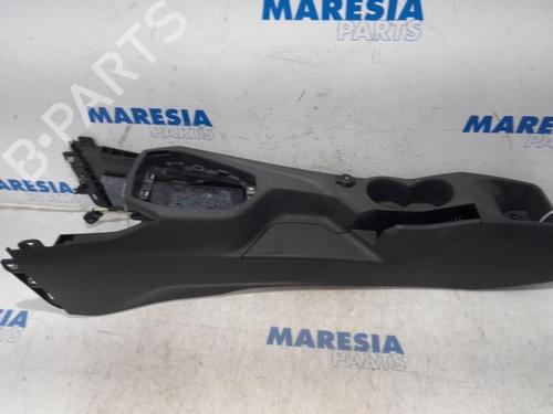 Middle console PEUGEOT 208 II (UB_, UP_, UW_, UJ_) 1.2 PureTech 100 | BP31491794I22