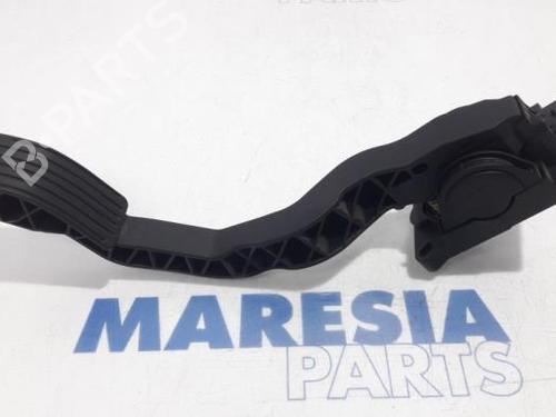 Used Electronic module PEUGEOT 206 CC (2D) 1.6 16V (2DNFUF, 2DNFUR) (109 hp) 31444726