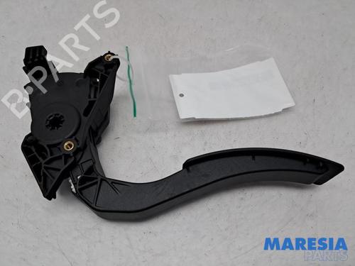 Used Pedal RENAULT CLIO IV Grandtour (KH_) 1.2 TCe 120 (KHM0) (120 hp) 31530888