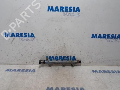 Used Injection rail RENAULT LAGUNA III Grandtour (KT0/1) 2.0 dCi (KT01, KT08, KT09, KT0K, KT12, KT1D, KT1W) (150 hp) 31471757