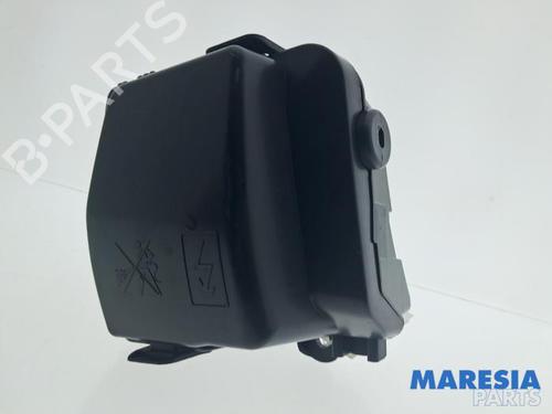 Used Fuse box Fuse box RENAULT CLIO IV (BH_) 0.9 TCe 90 (BHNF, BHMA, BHMH, BHJK, BHJR) (90 hp) 33707873 33707873