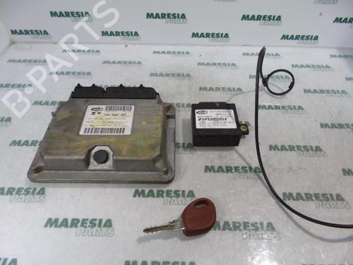 Used Engine control unit (ECU) FIAT PALIO Weekend (178_, 173_, 373_, 374_, 171_) 1.6 16V (178DXD1A) (100 hp) 31446289