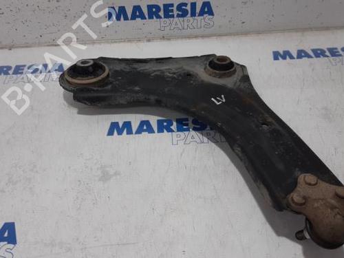 Used Left front suspension arm RENAULT SCÉNIC III (JZ0/1_) 1.5 dCi (106 hp) 31536944