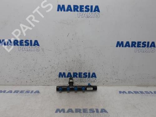 Used Injection rail RENAULT MEGANE III Grandtour (KZ0/1) 1.5 dCi (KZ09, KZ0D, KZ1G, KZ29, KZ14, KZ1W, KZ10, KZ1F,... (110 hp) 31520717