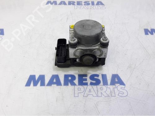 Used ABS pump FIAT 500 (312_) 1.2 (312AXA1A) (69 hp) 31512374