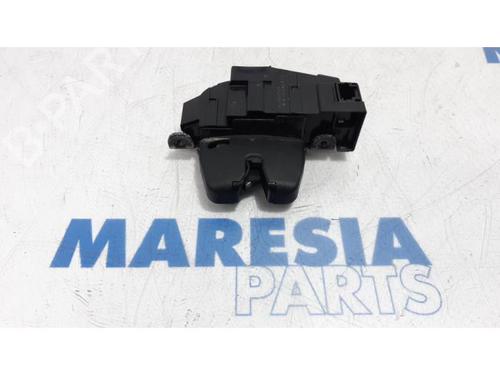 electronic-module-peugeot-207-wa_-wc_-2006-2007-2008-2009-2010-2011-2012-2013-2014-2015-31449077 main image