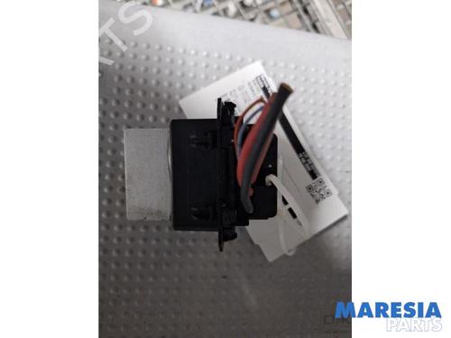 Electronic sensor RENAULT SCÉNIC III (JZ0/1_) 1.5 dCi | BP33296071M84 - Image 2