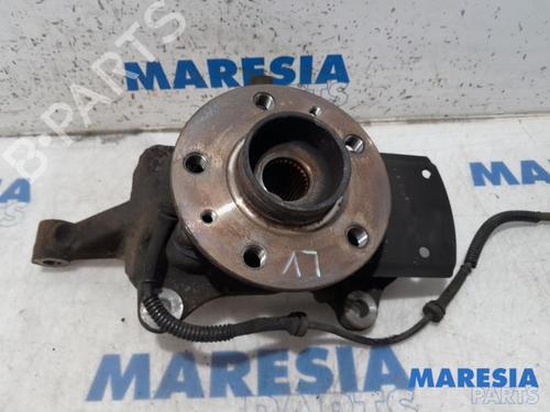 Used Left front steering knuckle OPEL VIVARO B Van (X82) 1.6 CDTI (05) (125 hp) 31406707