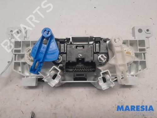 Climate control RENAULT TRAFIC III Van (FG_) 1.6 dCi 95 (FGMJ, FGMR) | BP31413470I5 