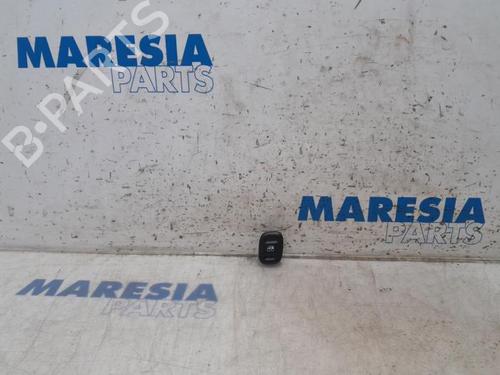 right-front-window-switch-fiat-panda-312_-319_-2012-31465203 main image