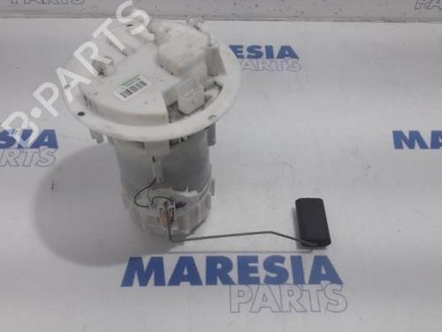 Used Fuel pump PEUGEOT 208 I (CA_, CC_) 1.2 VTI 82 (82 hp) 31500356