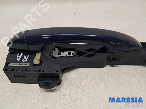 Maniglia esterna posteriore destra RENAULT MEGANE IV Hatchback (B9A/M/N_) 1.2 TCe 130 (B9MR) (130 hp) 31816740