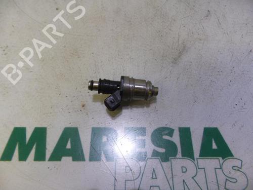 Used Injector FIAT BARCHETTA (183_) 1.8 16V (130 hp) 31525260