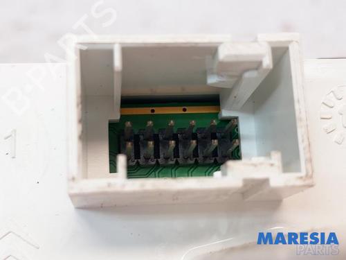 Climate control PEUGEOT 208 I (CA_, CC_) 1.2 VTI 82 | BP31515256I5