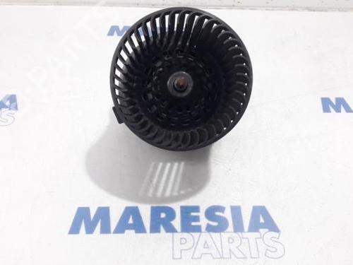 Used Heater blower motor PEUGEOT 308 SW I (4E_, 4H_) 1.6 HDi (112 hp) 31471266