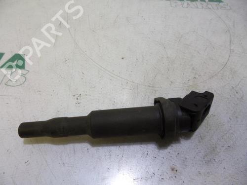 Used Ignition coil PEUGEOT 5008 (0U_, 0E_) 1.6 16V (120 hp) 31457470