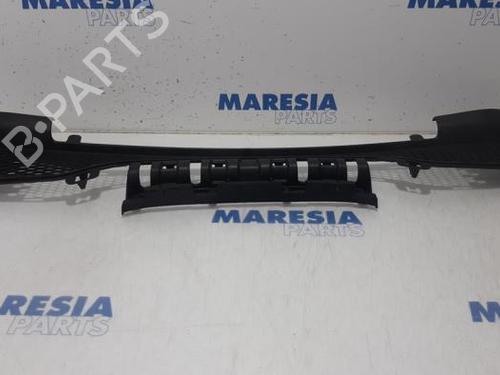 Used Grille PEUGEOT 208 I (CA_, CC_) 1.6 VTi (120 hp) 31415669