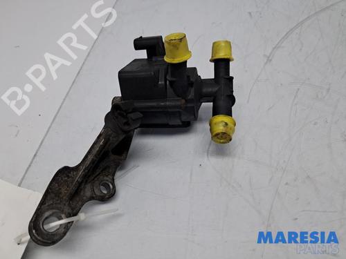 Used Steering pump Steering pump PEUGEOT 308 SW II (LC_, LJ_, LR_, LX_, L4_) 1.2 THP 110 (110 hp) 31383558 31383558