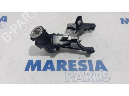 Used Ignition barrel FIAT PUNTO EVO (199_) 1.3 D Multijet (84 hp) 31398213