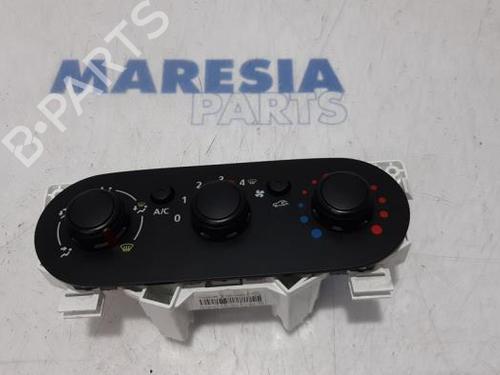 Used Climate control OPEL VIVARO B Van (X82) 1.6 CDTI (05) (120 hp) 31402181