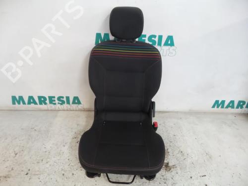 Sæde sæt RENAULT TWINGO II (CN0_) 1.2 16V (CN0K, CN0V, CN0A) (76 hp) 31486524