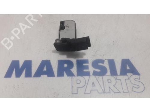 Used Mass air flow sensor PEUGEOT 308 SW II (LC_, LJ_, LR_, LX_, L4_) 1.6 BlueHDi 120 (120 hp) 31474609