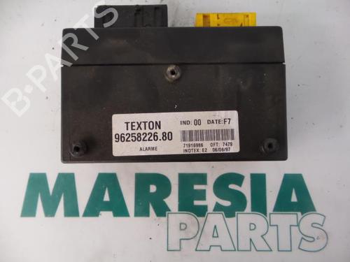Used Control unit FIAT ULYSSE (220_) 2.0 (220.AC5) (121 hp) 31504800