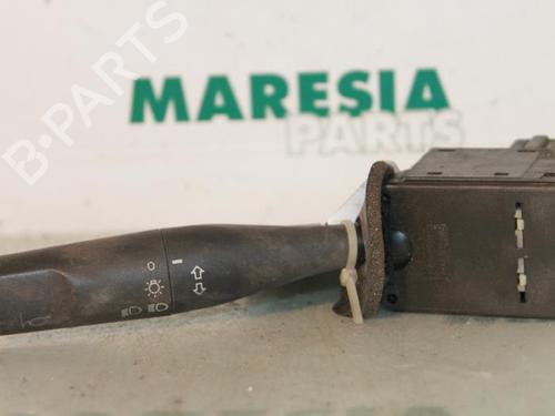 Used Steering column stalk Steering column stalk CITROËN ZX (N2) 1.9 D (64 hp) 31404155 31404155