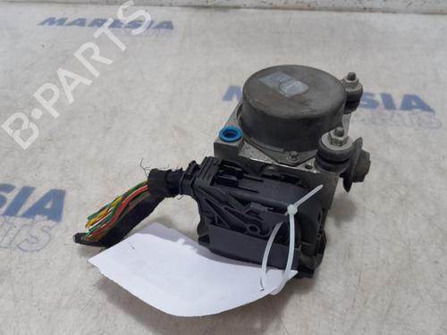 Used ABS pump FIAT 500 (312_) 1.2 (312AXA1A) (69 hp) 31419905