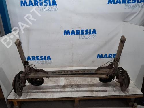 Used Rear axle RENAULT TRAFIC III Van (FG_) 1.6 dCi 95 (FGMJ, FGMR) (95 hp) 31464940