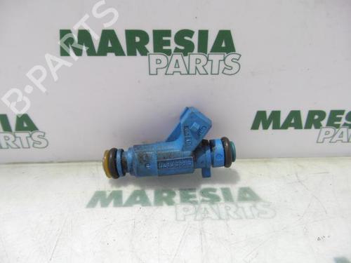 injector-fiat-punto-188_-1999-2000-2001-2002-2003-2004-2005-2006-2007-2008-2009-2010-2011-2012-31401258 main image
