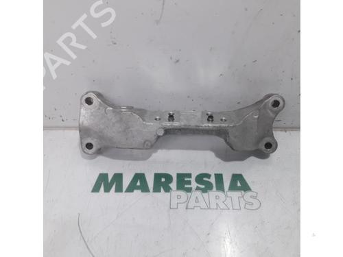 Used Gearbox mount PEUGEOT 207 (WA_, WC_) 1.4 16V (95 hp) 31424312