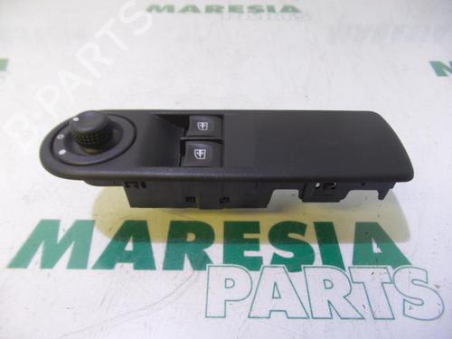 Used Switch RENAULT CLIO IV (BH_) 1.5 dCi 90 (90 hp) 31511182